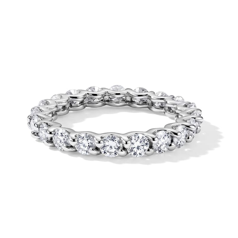 White Topaz 1.60 ctw Band Ring in Sterling Silver (Size 7.0)