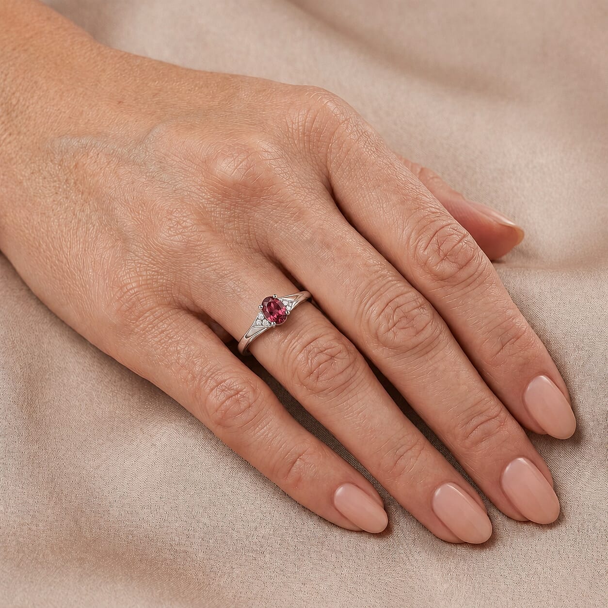 D'Joy AAA Ouro Fino Rubellite and Moissanite 0.85 ctw Ring in Rhodium Over Sterling Silver (Size 7.0)