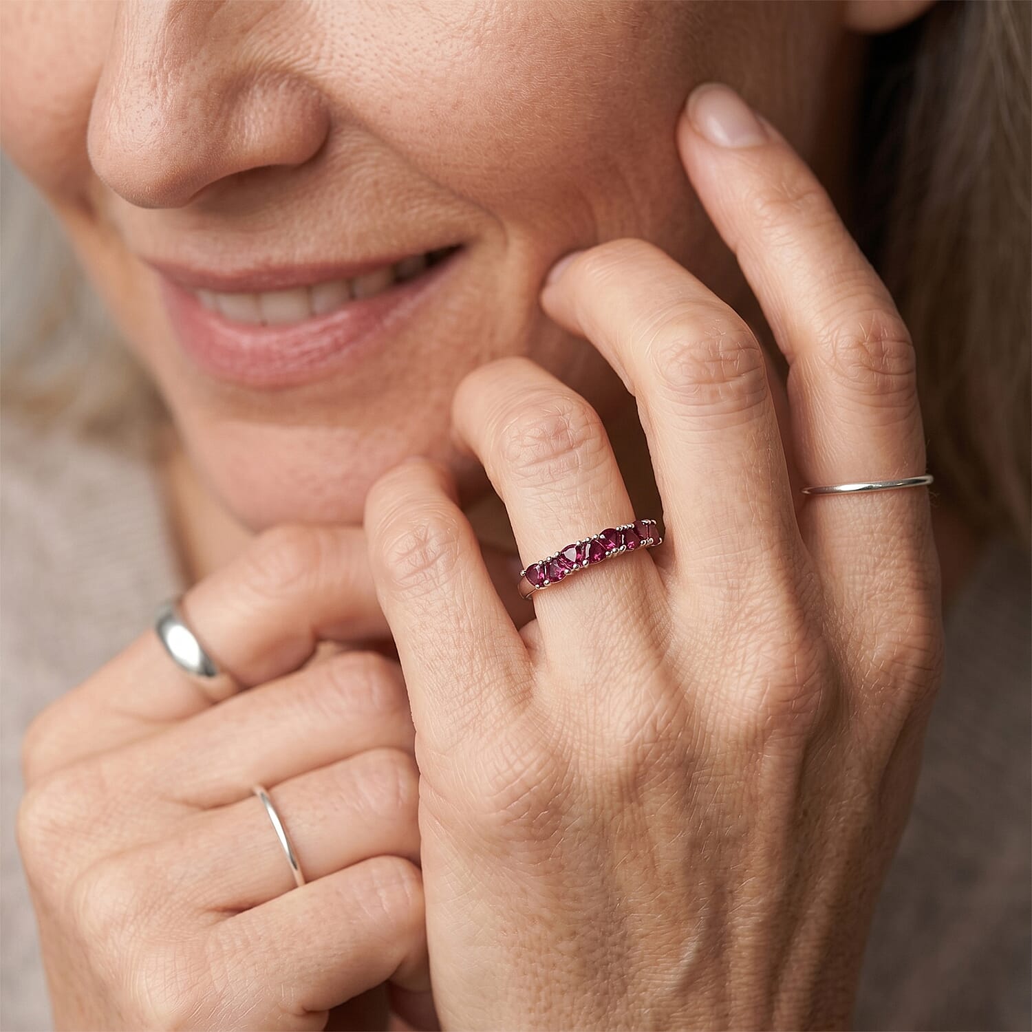 D'Joy Premium Orissa Rhodolite Garnet 1.20 ctw Berry Spark Band Ring in Rhodium Over Sterling Silver (Size 5.0)