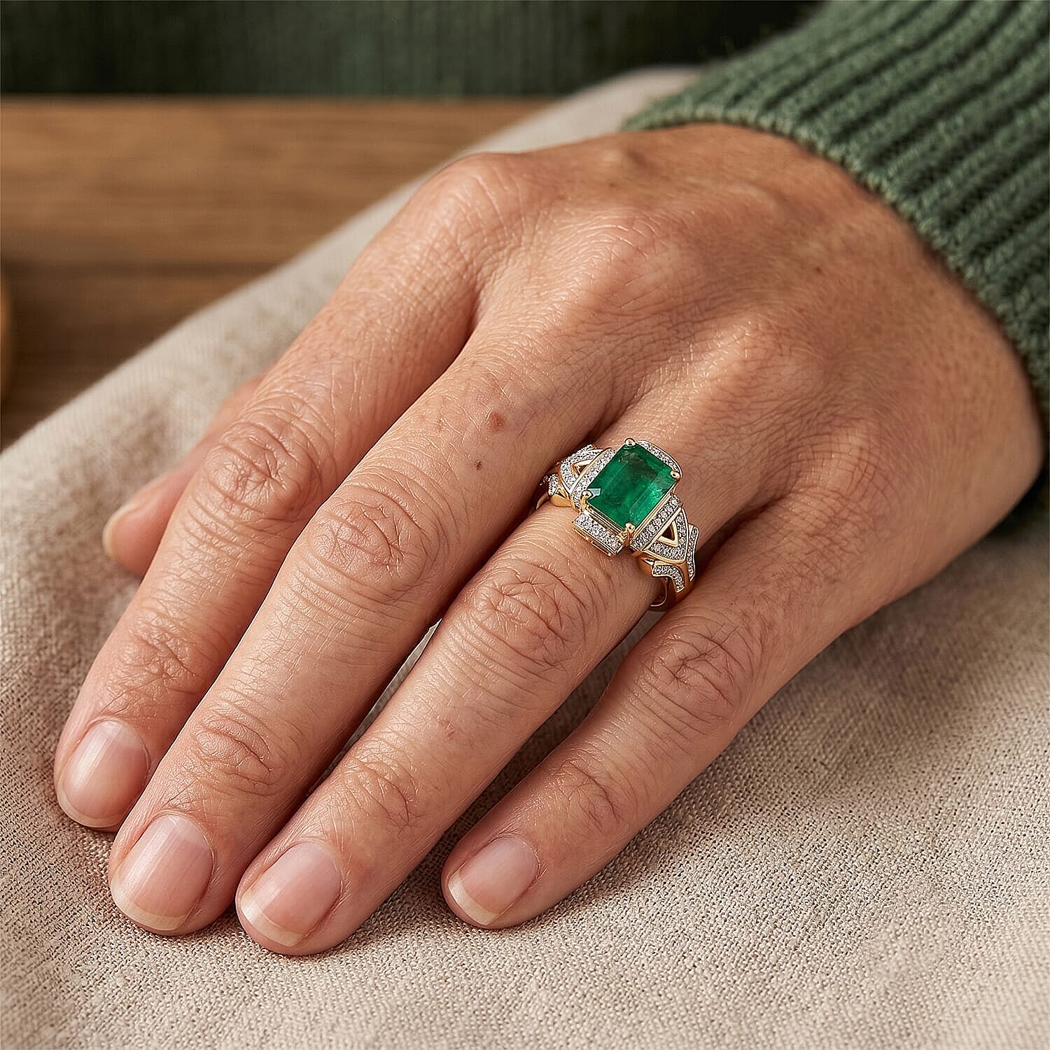 GP Royal Art Deco Collection AAA Kagem Zambian Emerald and Diamond I2 2.40 ctw Ring in 10K Yellow Gold (Size 6.0) 4.15 Grams
