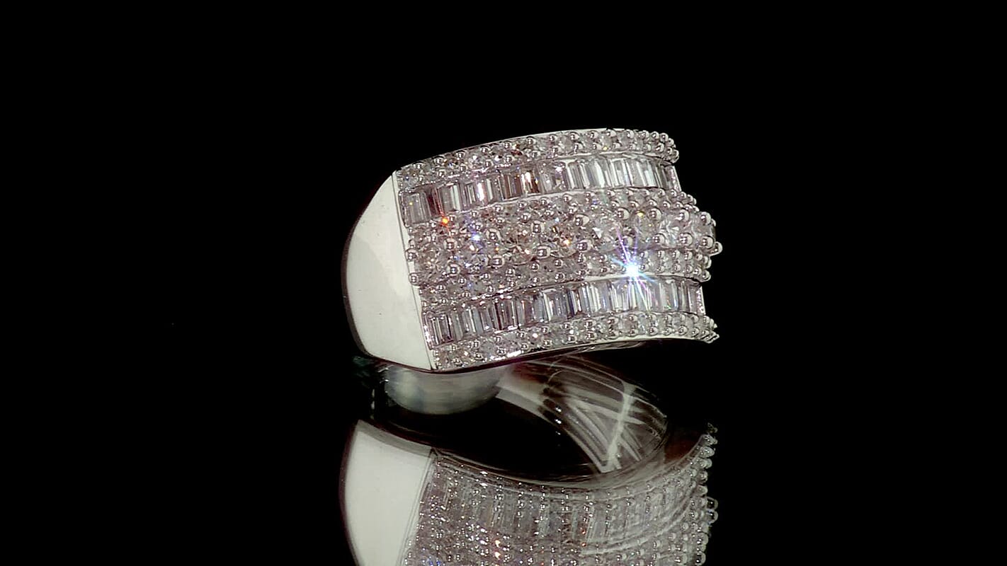 Luxuriant Lab Grown Diamond (G-H, SI) Ring in Rhodium Over Sterling Silver
