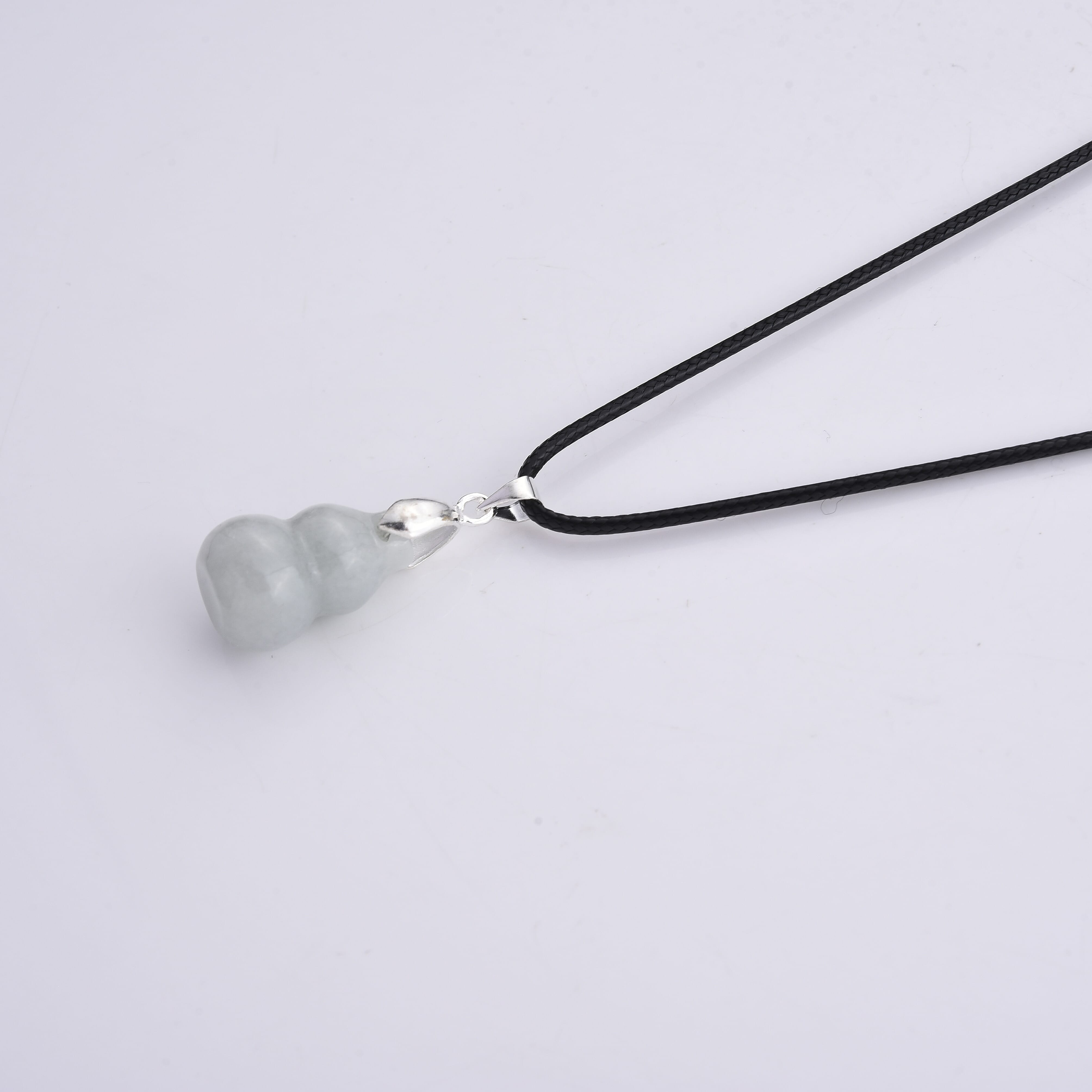 Natural Jade 25.00 ctw Beaded Necklace in Silvertone (Adjustable)