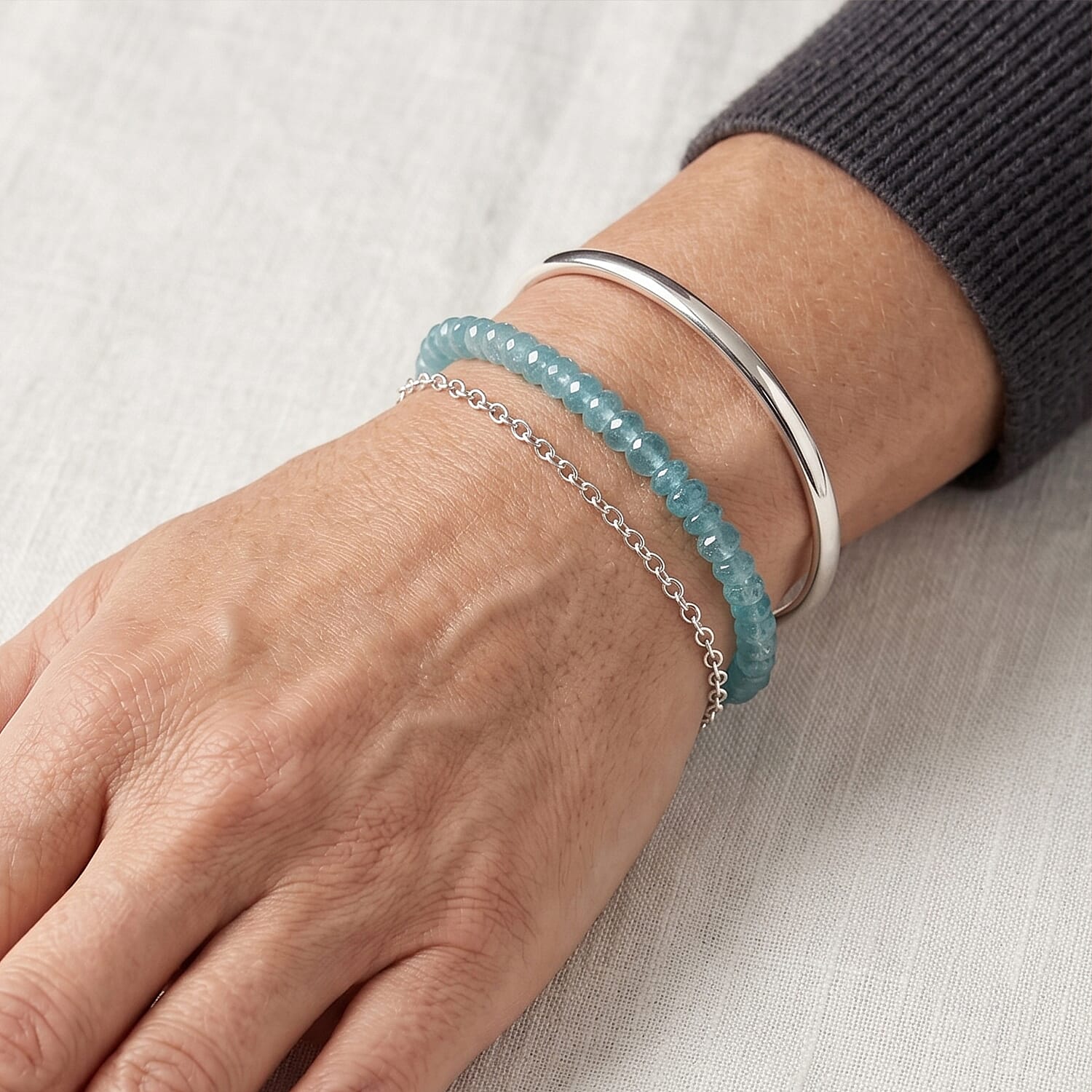 D'Joy Premium Betroka Blue Apatite 31.00 ctw Beaded Bracelet in Rhodium Over Sterling Silver (7.25 In)