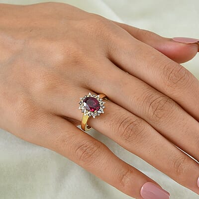 D'Joy Premium Orissa Rhodolite Garnet, Natural Champagne and White Diamond 2.60 ctw Berry Sunburst Ring in 18K Vermeil Yellow Gold Over Sterling Silver (Size 5.0)