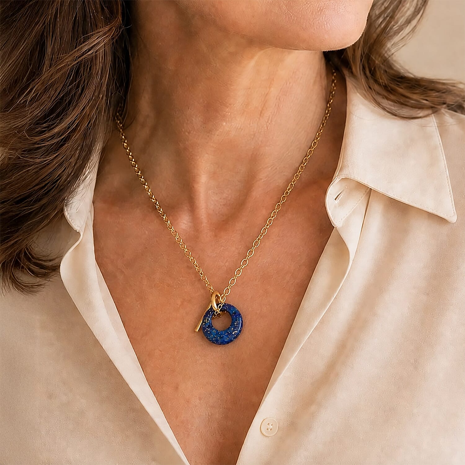 Lapis Lazuli 18.00 ctw Round Donut Pendant Necklace in Goldtone 18 Inches