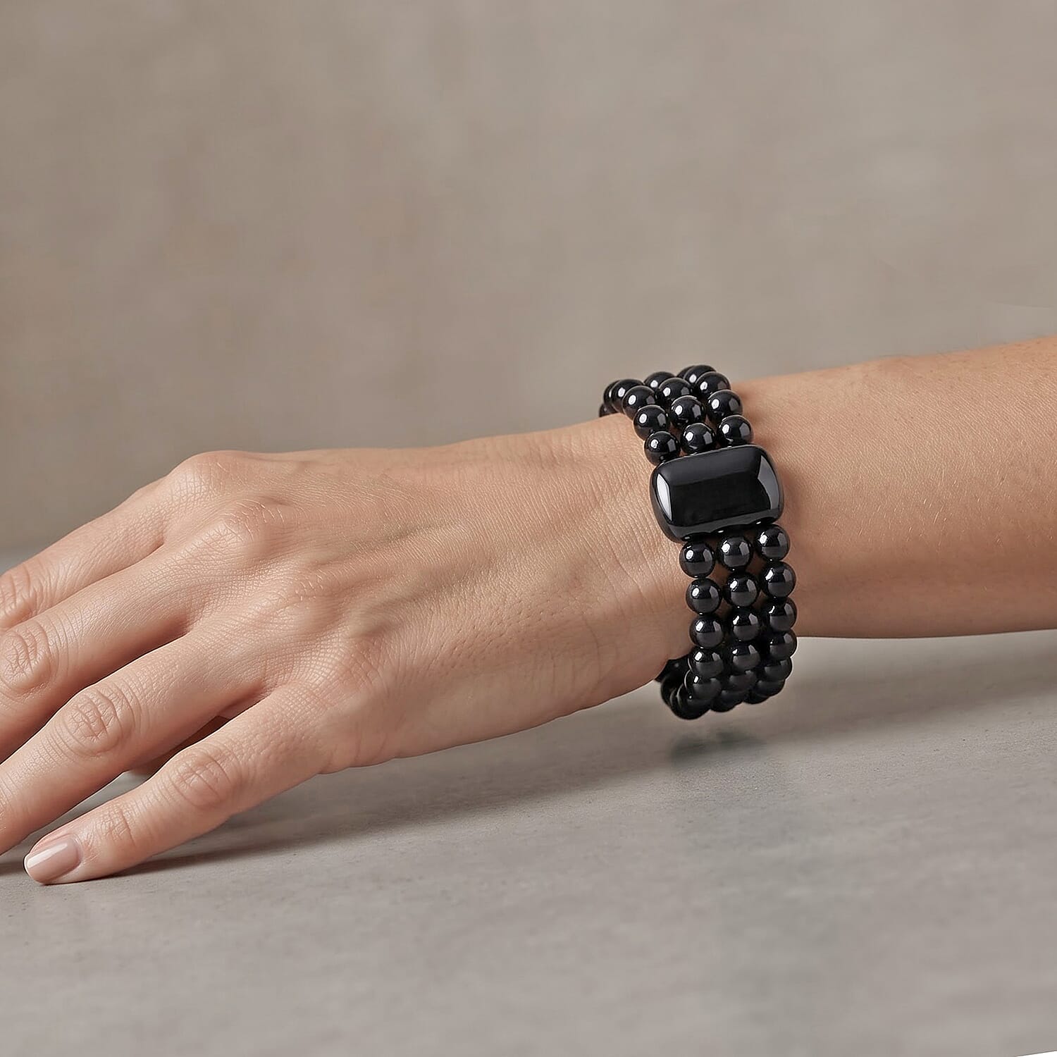 Black Obsidian 170.00 ctw 3 Row Beaded Stretch Bracelet (7.50-8.00In)