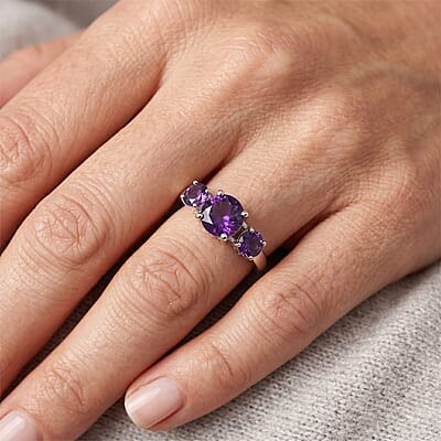 Amethyst 1.55 ctw Ring in Sterling Silver (Size 7.0)