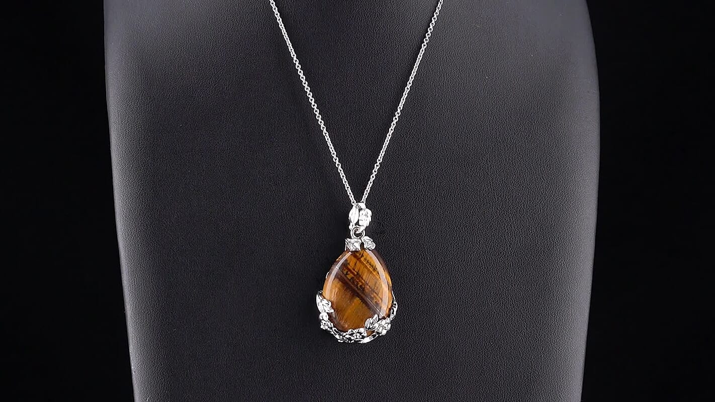 Tiger Eye Pendant in Silvertone with Stainless Steel Necklace (20 Inches) 23.00 ctw