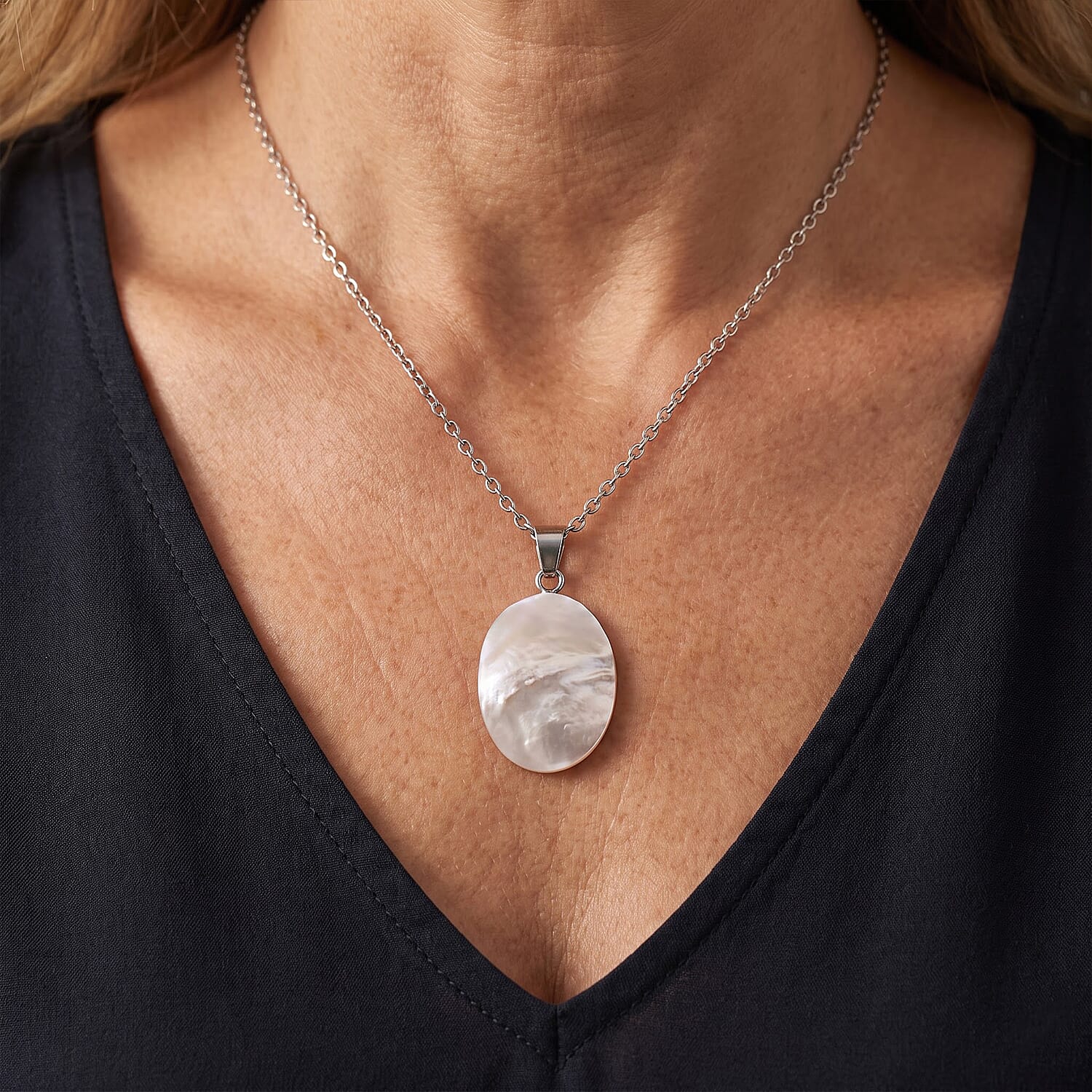Bali Legacy Mother Of Pearl Oval Pendant without Chain in Sterling Silver