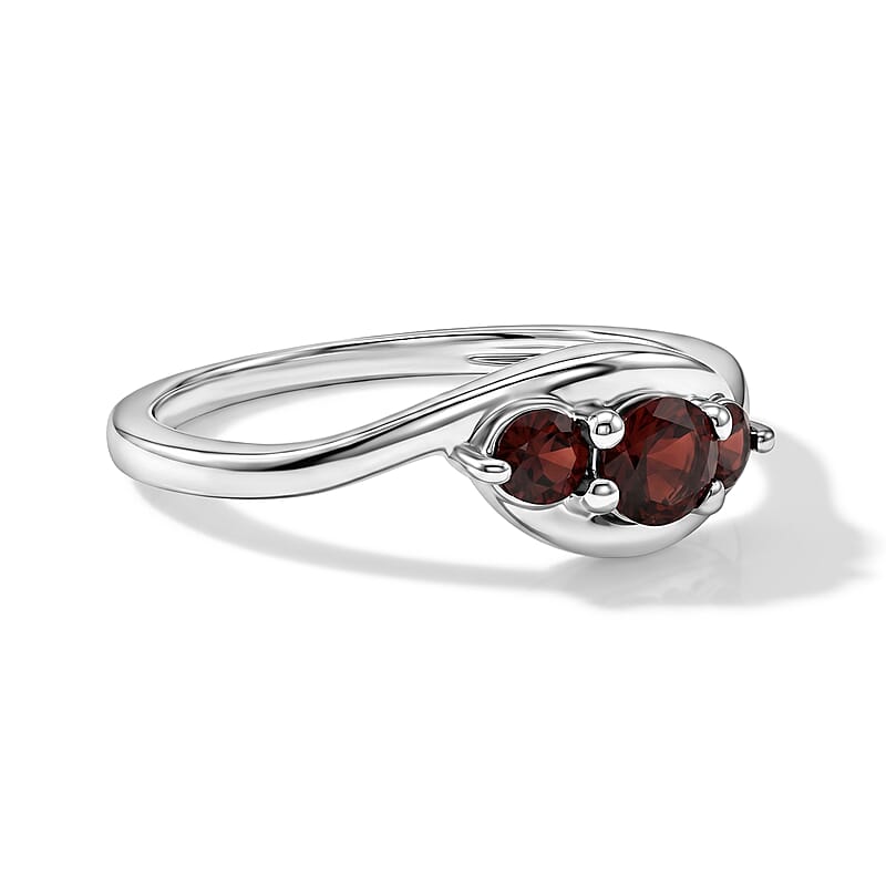 Mozambique Garnet 0.30 ctw Ring in Sterling Silver (Size 6.0)