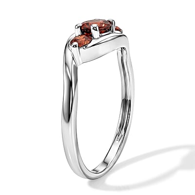 Mozambique Garnet 0.30 ctw Ring in Sterling Silver (Size 7.0)