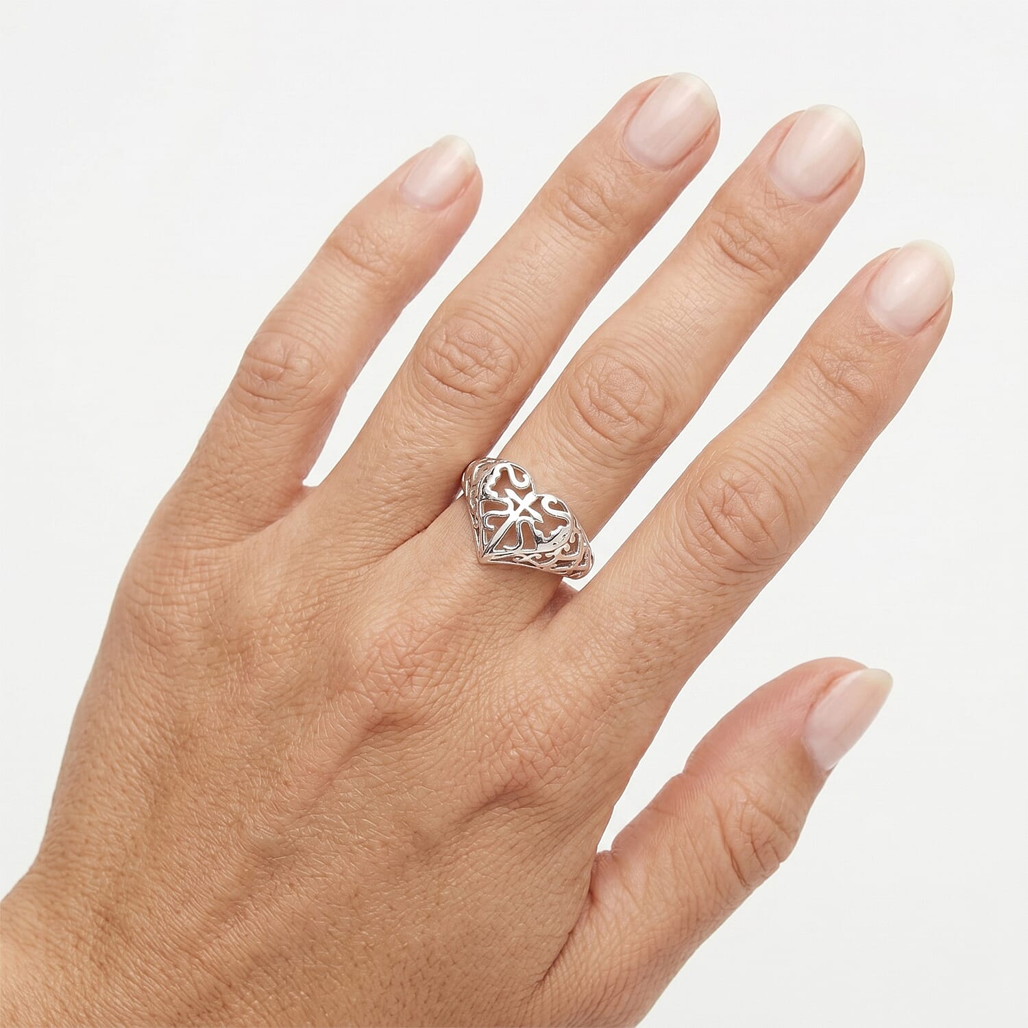 Filiagree Heart and Cross Ring in Sterling Silver (Size 8.0) 2.22 Grams