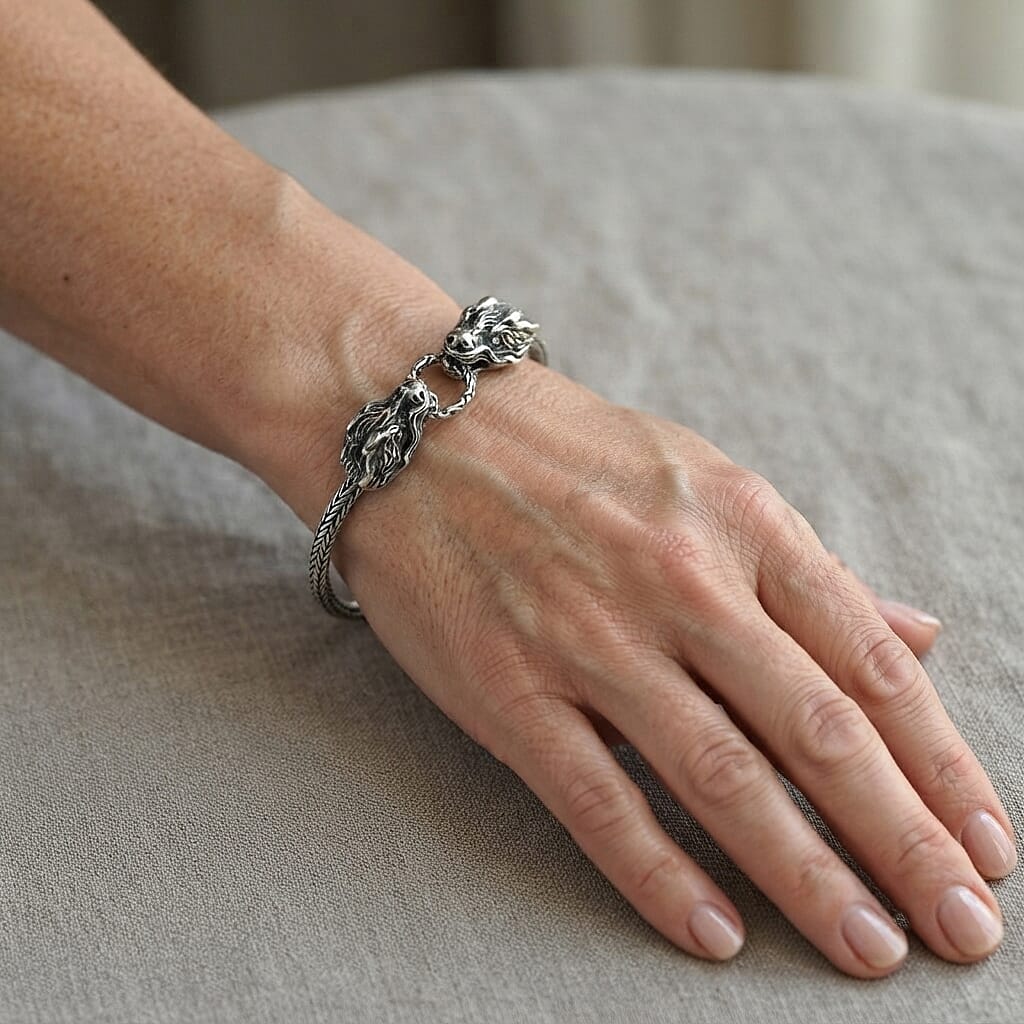 D'Joy Bali Legacy Dragon Bracelet in Sterling Silver (8.00 In) 12.80 Grams