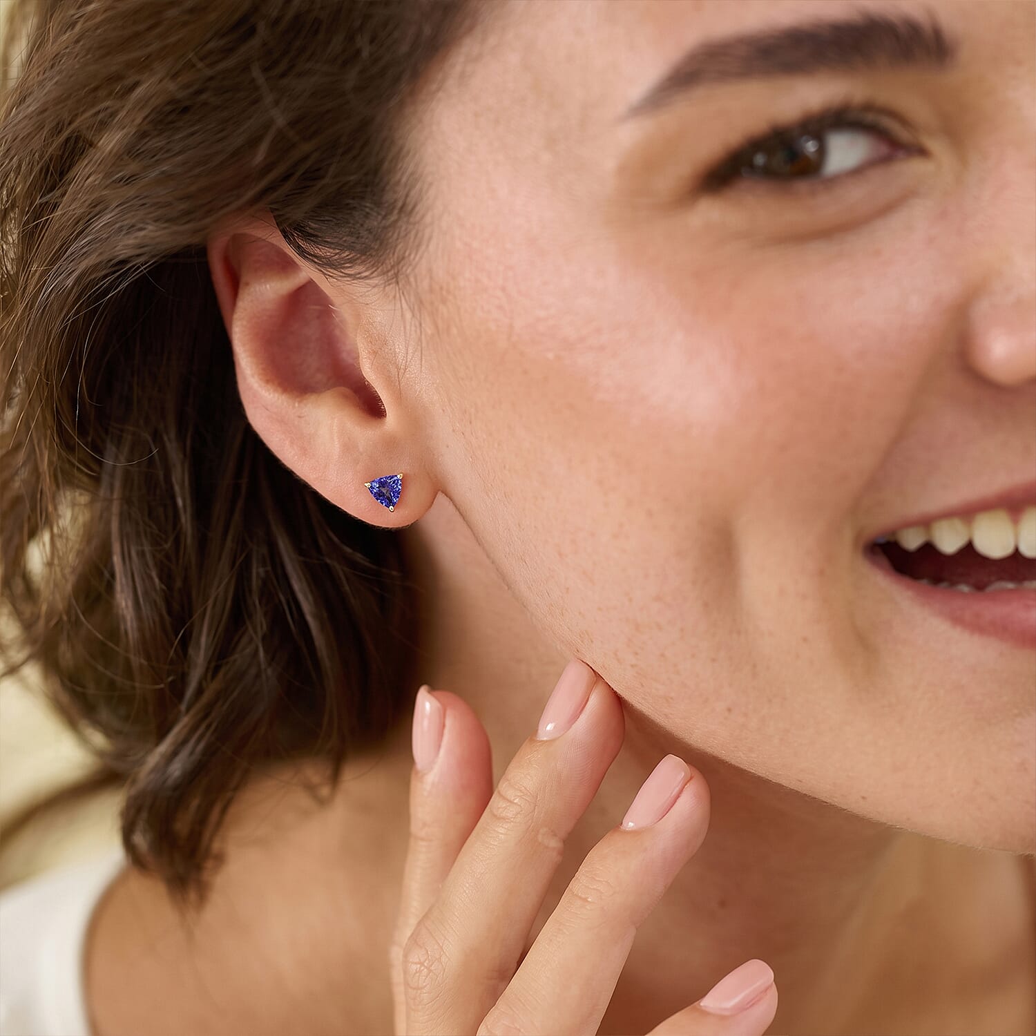 Doorbuster AA Tanzanite 1.70 ctw Dangling Earrings in 10K Yellow Gold