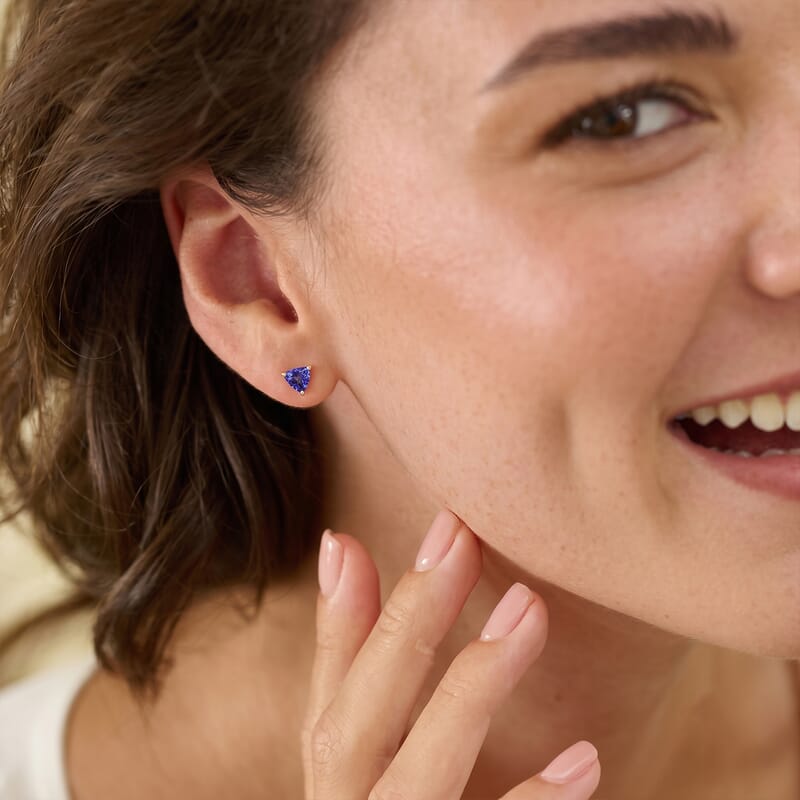 Doorbuster AA Tanzanite 1.70 ctw Dangling Earrings in 10K Yellow Gold