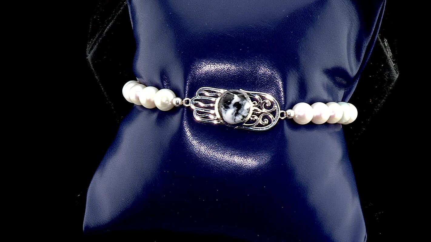 D''Joy Passport to Israel Artisan Crafted White Buffalo, Freshwater Pearl Bracelet in Sterling Silver (7.25 In) 4.25 ctw