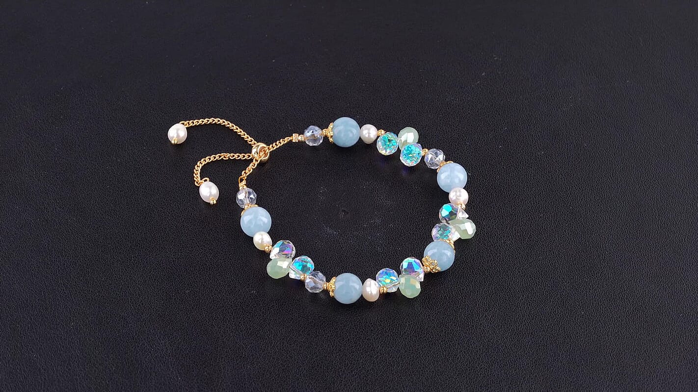 Aquamarine, Freshwater Pearl Bracelet in Goldtone (6.00-9.00In) 15.00 ctw