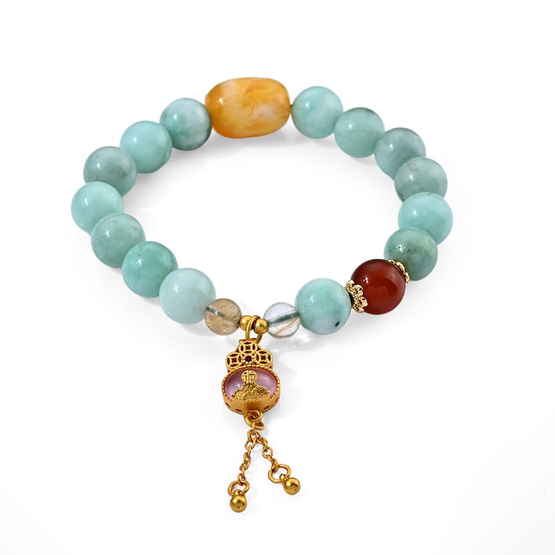 Green Jade and Red Agate 20.00 ctw Bracelet in Goldtone (6.00-6.50In)