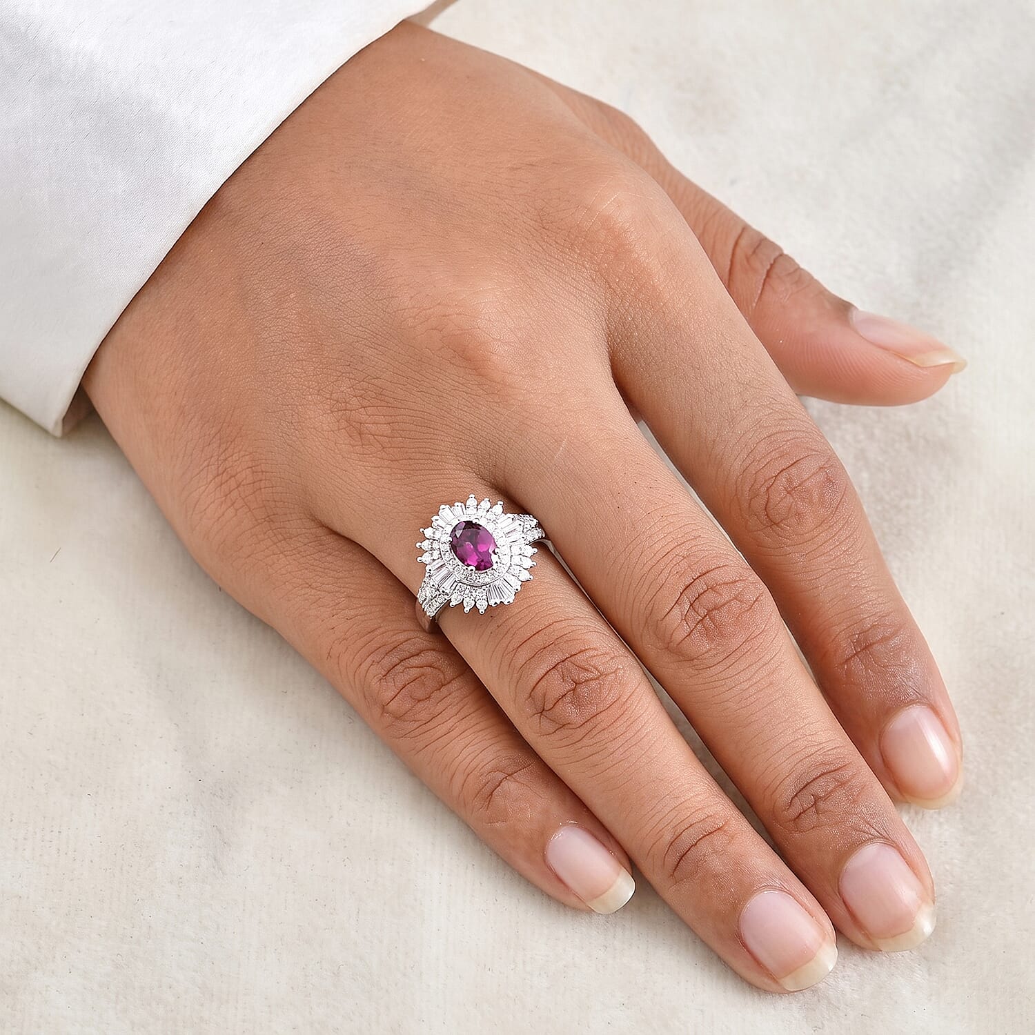 D'Joy AAA Radiant Ember Garnet and Moissanite 1.85 ctw Imperial Sunburst Ring in Rhodium Over Sterling Silver (Size 10.0)
