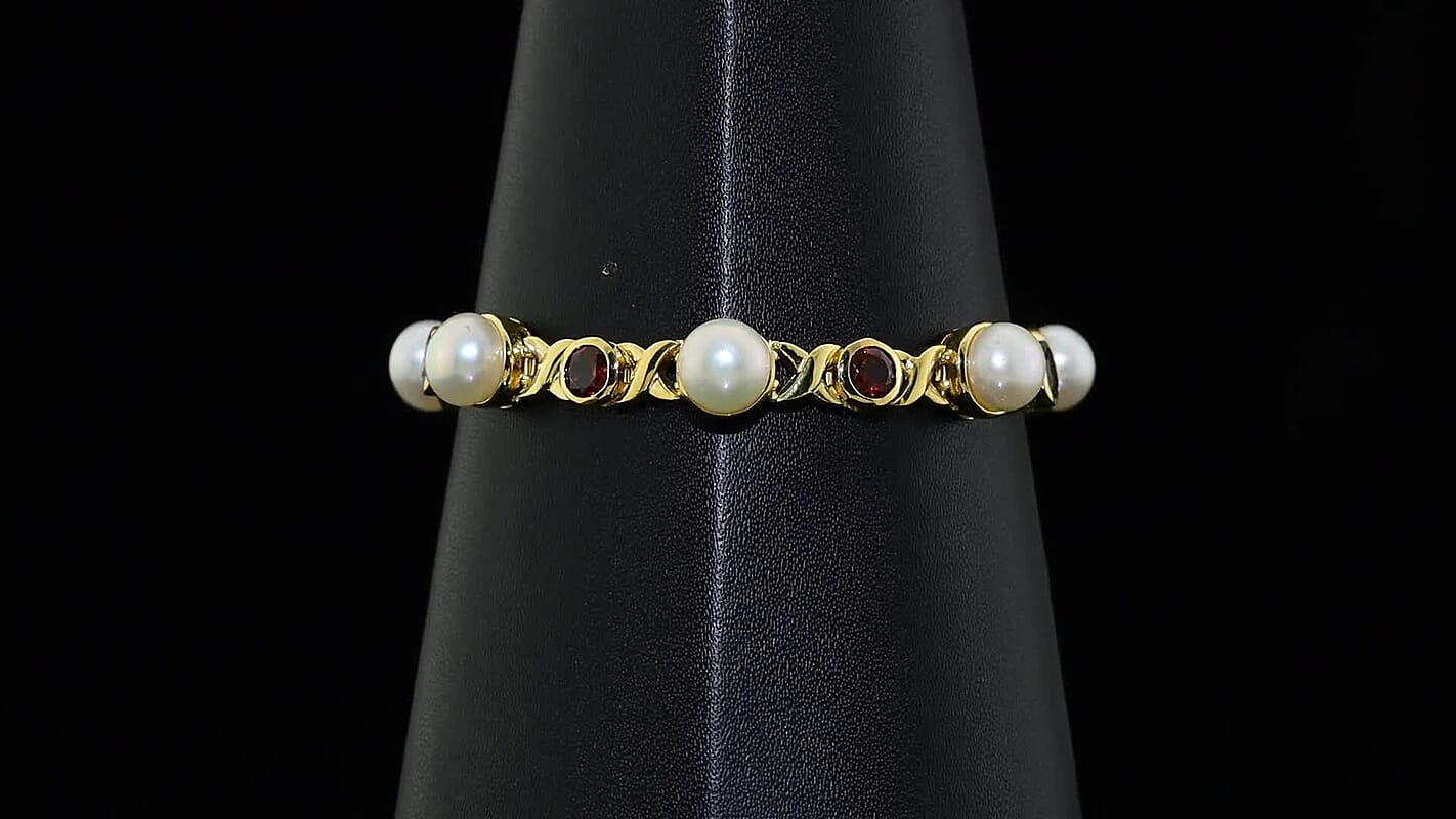 EverTrue Freshwater Pearl 8-8.5mm, Mozambique Garnet Bracelet in 18K YG Plated (7.25 In) 4.40 ctw