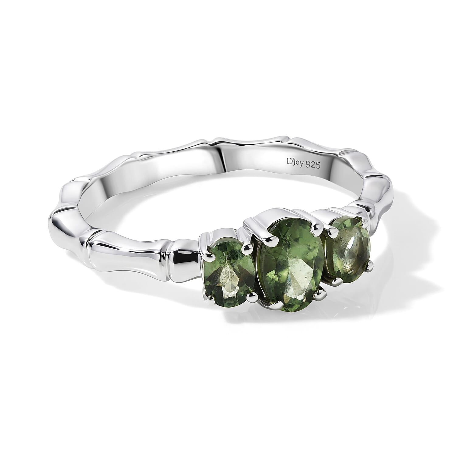 D''Joy Premium Tanzanian Natural Green Apatite Ring in Rhodium Over Sterling Silver (Size 7.0) 0.80 ctw
