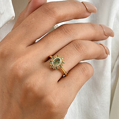 D'Joy Premium Natural Green Apatite and Multi Gemstone 1.10 ctw Verdant Blossom Ring in 18K Vermeil Yellow Gold Over Sterling Silver (Size 5.0)