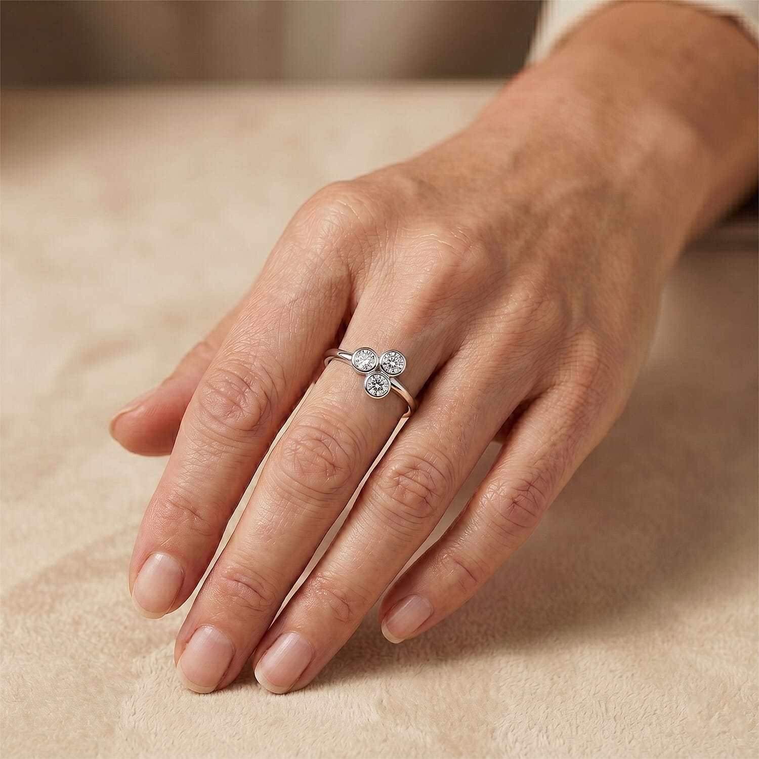 White Topaz 0.05 ctw 3 Stone Ring in Sterling Silver (Size 5.0)