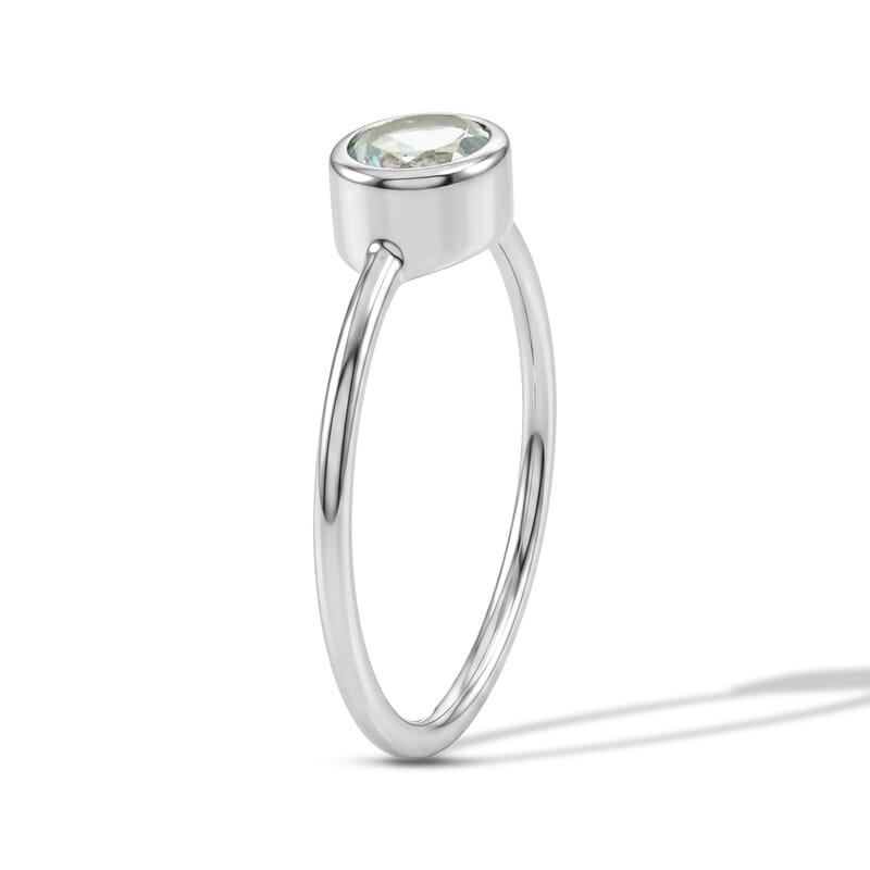 Aquamarine 0.40 ctw Solitaire Ring in Sterling Silver (Size 7.0)