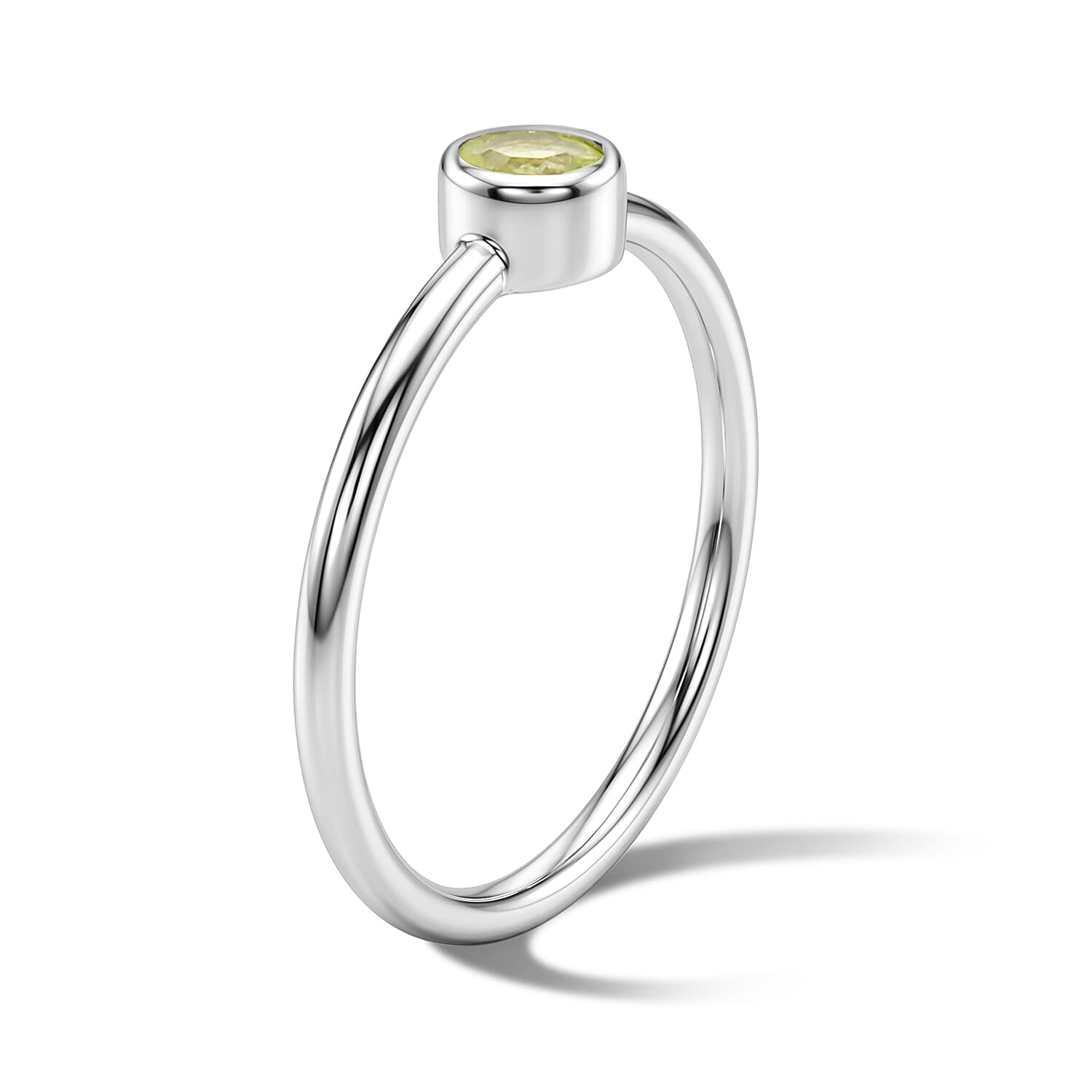 Hebei Peridot 0.14 ctw Solitaire Ring in Sterling Silver (Size 7.0)