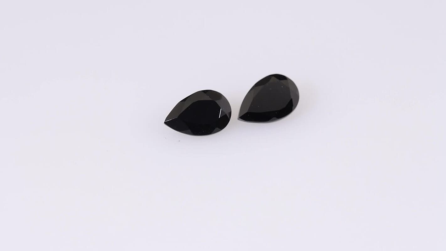 AA Black Onyx Set of 2 (Pear 9x6 mm) 2.01 ctw