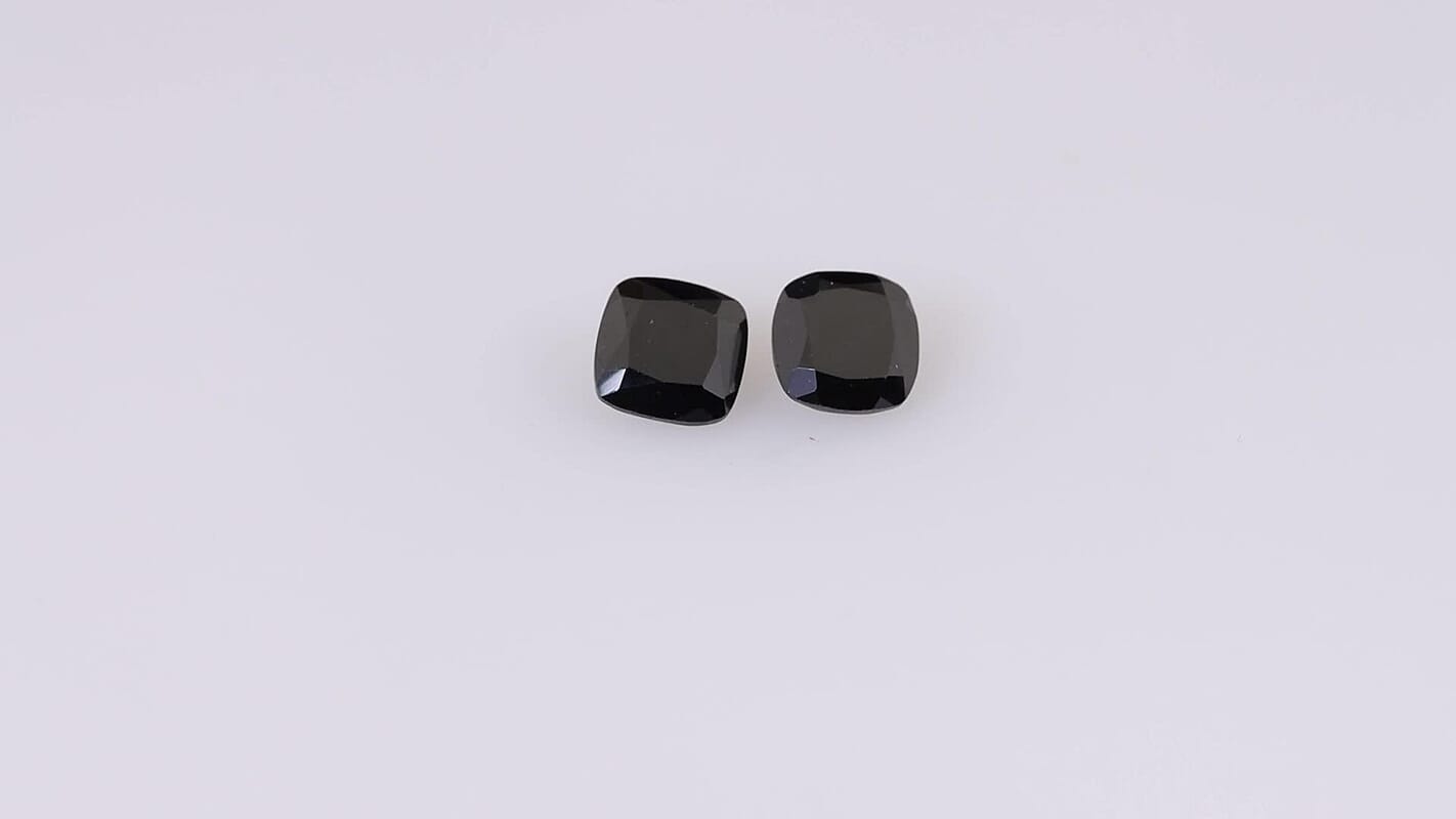 Thai Black Spinel Set of 2 (Cush 6x6 mm) 2.04 ctw