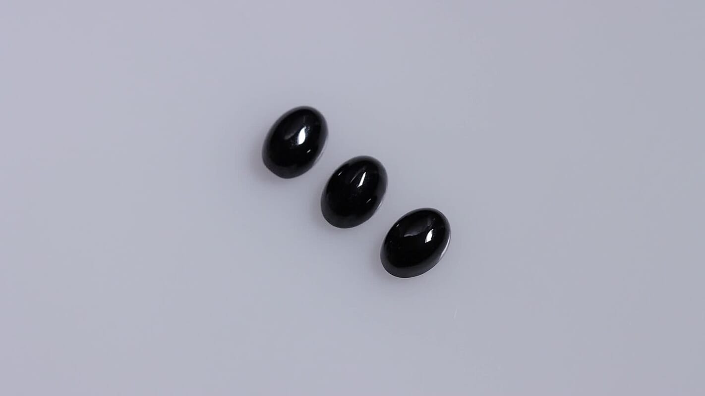 Thai Black Spinel Set of 3 (Ovl 7x5 mm) 2.89 ctw