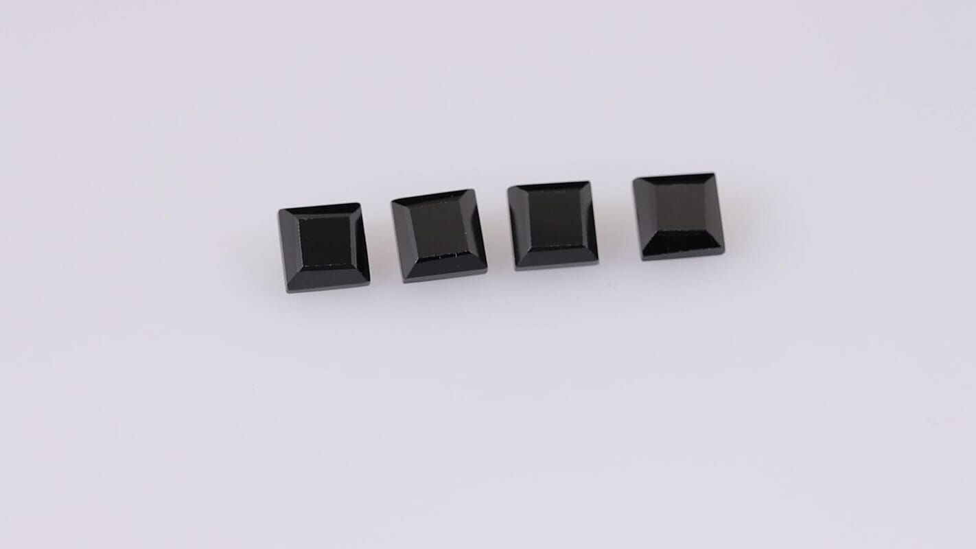 Thai Black Spinel Set of 4 (Sqr 5 mm) 3.81 ctw