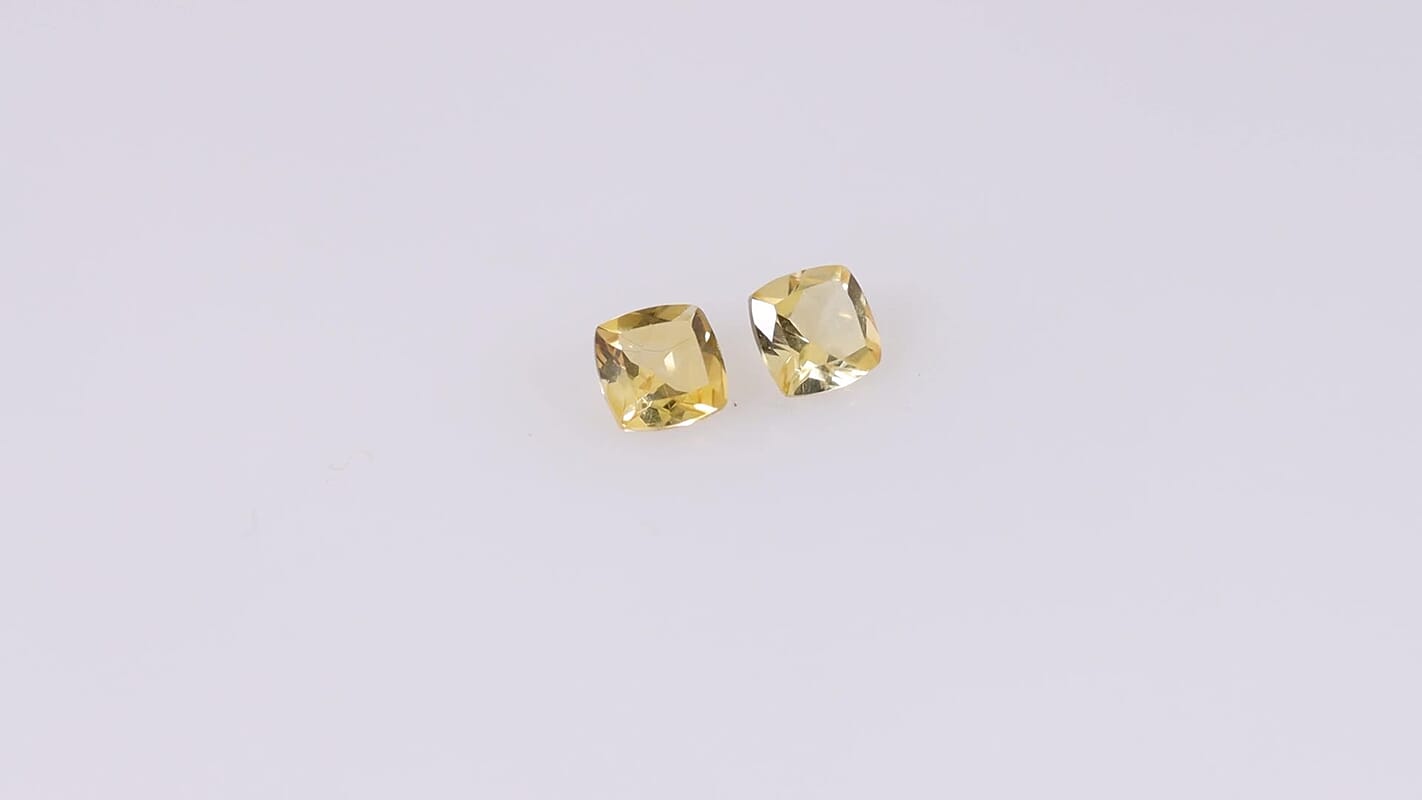 AA Citrine Set of 2 (Cush 5x5 mm) 1.02 ctw