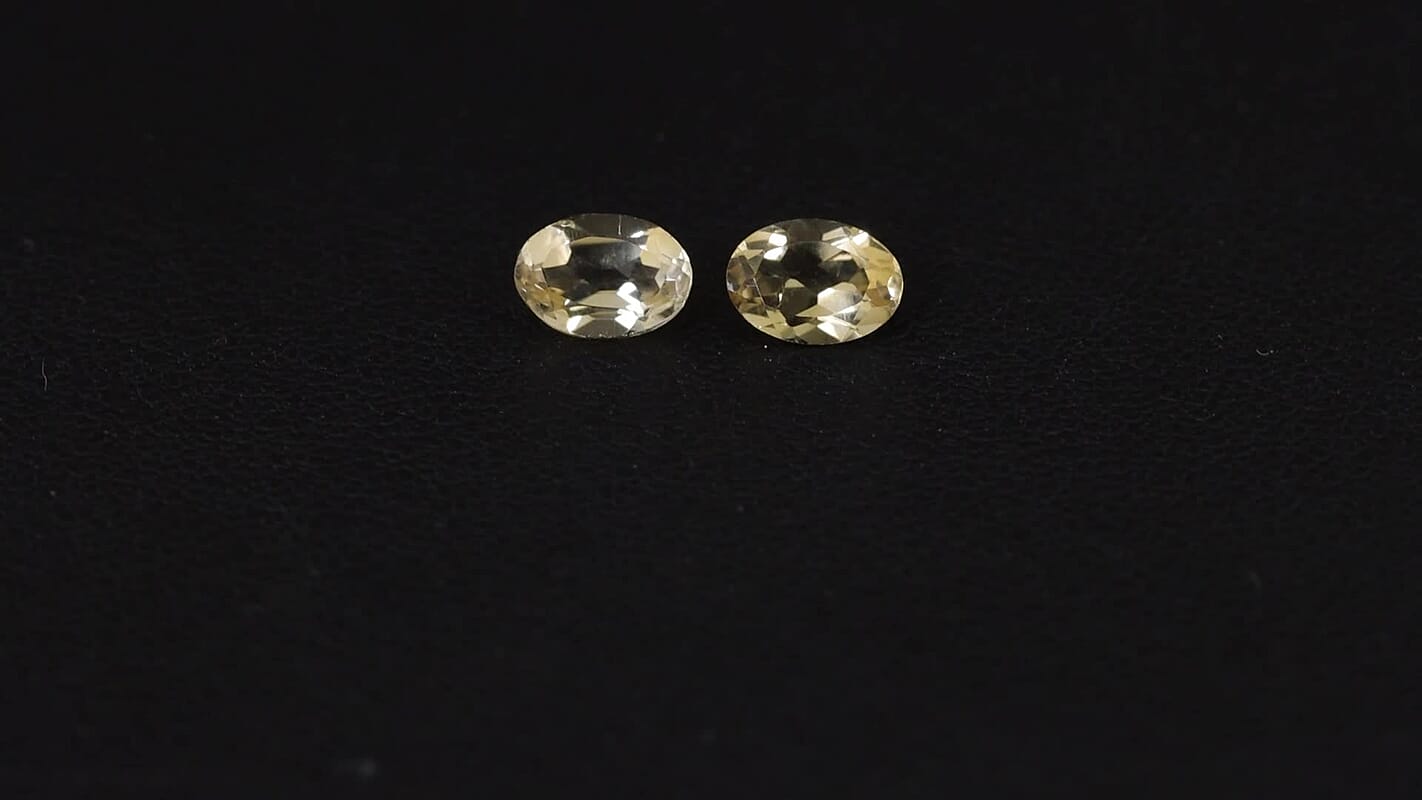 Citrine Set of 2 (Ovl 7x5 mm) 1.11 ctw