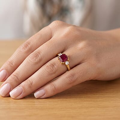 Asscher Cut Niassa Ruby (FF) and Luxuriant Lab Grown Diamond (G-H, SI) (0.20 cts) 2.50 ctw Scarlet Signature Ring in 18K Vermeil YG Over Sterling Silver (Size 5.0)