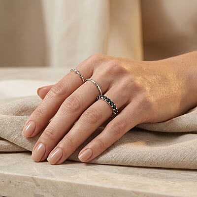 Black Onyx 0.60 ctw Ring in Sterling Silver (Size 8.0)
