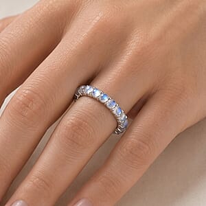 Whtie Moonstone 1.65 ctw Ring in Sterling Silver (Size 7.0)