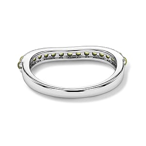 Hebei Peridot 0.35 ctw Ring in Sterling Silver (Size 8.0)