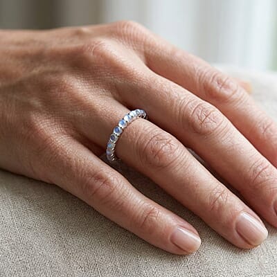 White Moonstone 0.55 ctw Ring in Sterling Silver (Size 9.0)