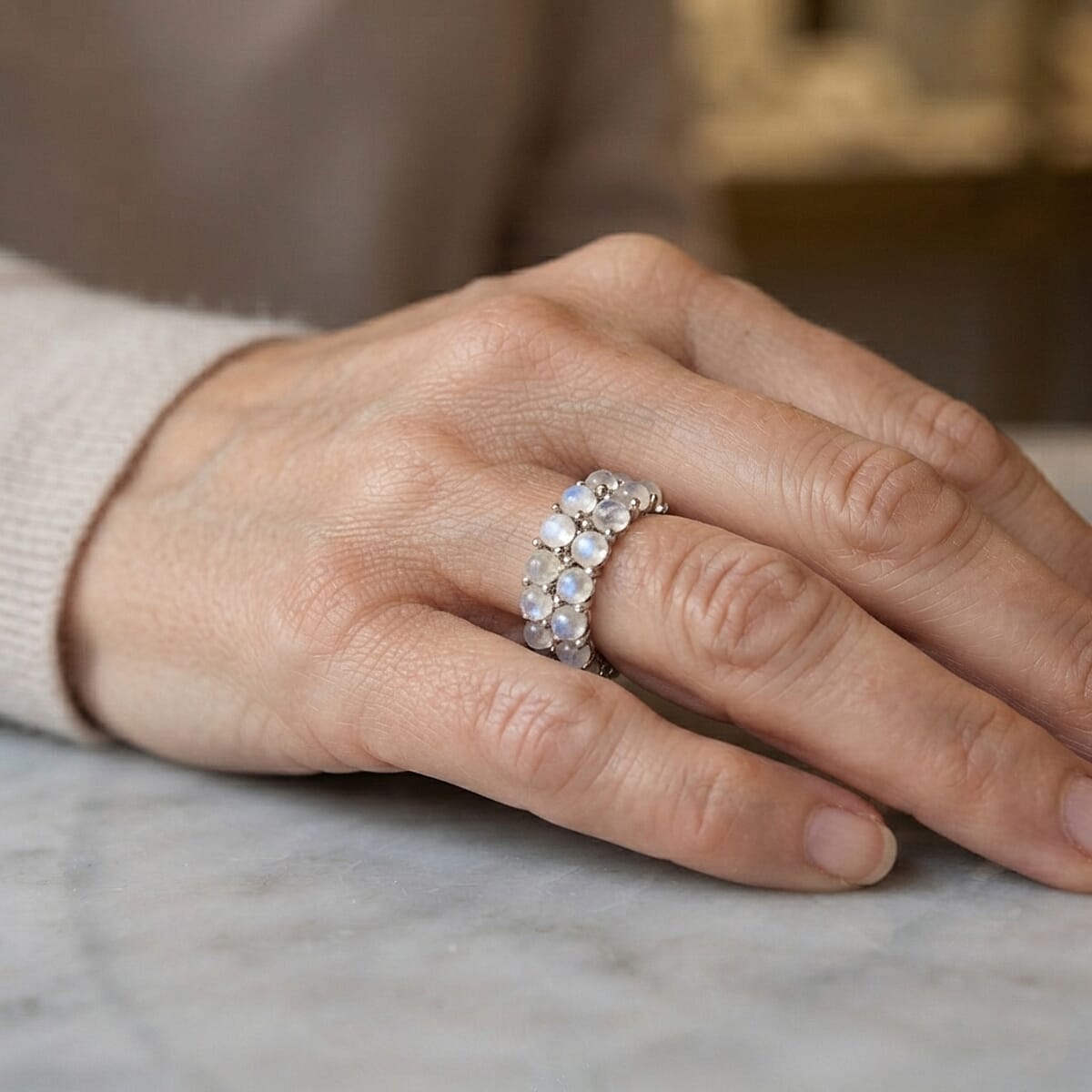 White Moonstone 1.40 ctw Ring in Sterling Silver (Size 7.0) image number 1