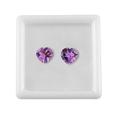 Bolivian Amethyst Set of 2 (Hrt 7 mm) 1.84 ctw