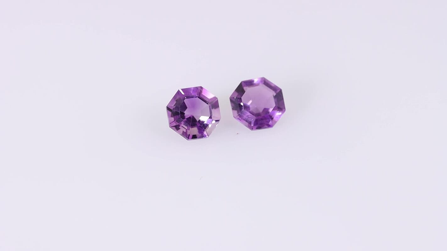 AA Bolivian Amethyst Set of 2 (Oct 6 mm) 1.33 ctw