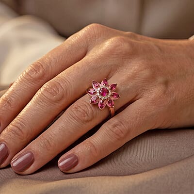 D'Joy Premium Orissa Rhodolite Garnet and Moissanite 3.75 ctw Berry Bloom Halo Ring in 18K Vermeil Rose Gold Over Sterling Silver (Size 6.0)