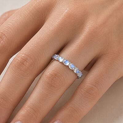 White Moonstone 1.25 ctw Ring in Sterling Silver (Size 6.5)