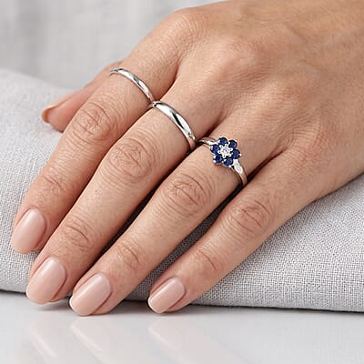 Simulated Blue and White Diamond Flower Ring in Sterling Silver (Size 7.0)