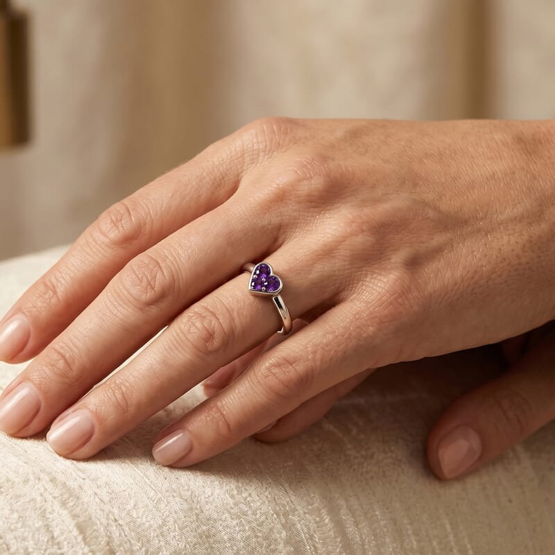 Amethyst 0.05 ctw Heart Ring in Sterling Silver (Size 7.0)