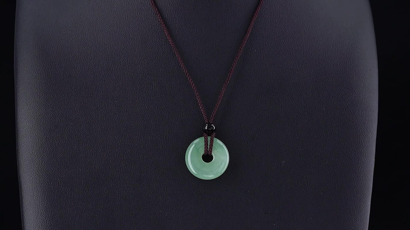 Green Aventurine 20.00 ctw Donut Necklace in Cord 20 Inches