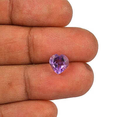 Bolivian Amethyst Set of 2 (Hrt 8 mm) 2.30 ctw