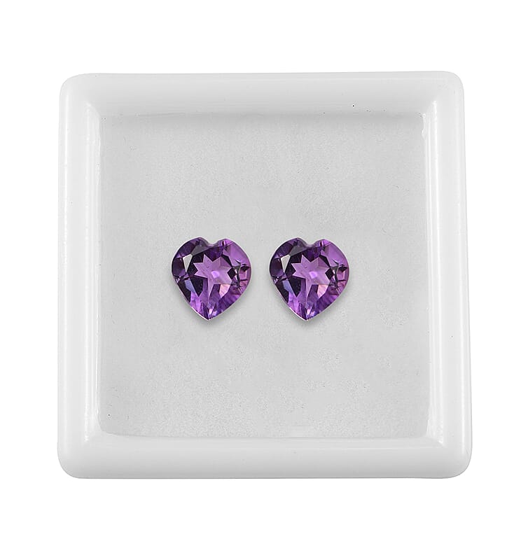 Bolivian Amethyst Set of 2 (Hrt 8 mm) 2.30 ctw
